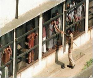 Spark for an Extraordinary Love Story in Myanmar Prison