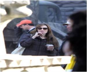 The Truth About Lies Among the Young and Old The Truth About Lies Among the Young and Old