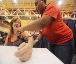  Exercise Cuts Mortality Risk in High Blood Pressure Patients
