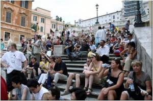  Rome Celebrates All-night Festival to Protect Colosseum from Traffic