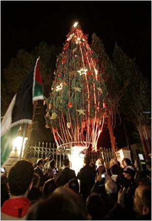 More Than 1 in 10 Brit Pensioners are Lonely During Christmas as They Spend It Alone More Than 1 in 10 Brit Pensioners are Lonely During Christmas as They Spend It Alone