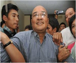 Medical Aid Abroad Sought By Myanmar's 'Tallest Man' Medical Aid Abroad Sought By Myanmar's 'Tallest Man'