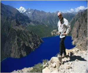 Melting Himalayan Glaciers is Going to Change the Lives of Billions of People Melting Himalayan Glaciers is Going to Change the Lives of Billions of People