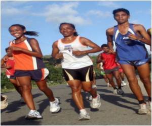  Relationship Between Marathon Running Time and Their Age