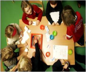 Clapping and Reciting Poems Found to be Relaxing for Children Suffering from Cancer