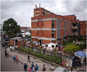 WHO Staffer With Ebola Shifted to Germany for Treatment
WHO Staffer With Ebola Shifted to Germany for Treatment