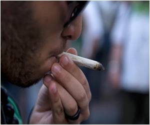 Couples Who Smoke Marijuana Together are Less Likely to be Violent Couples Who Smoke Marijuana Together are Less Likely to be Violent