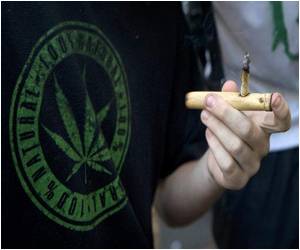 Marijuana Poses Less Threat Than Alcohol or Tobacco: Americans Marijuana Poses Less Threat Than Alcohol or Tobacco: Americans