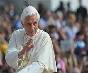 Ignore Dec 21 Doomsday Warnings, Urges Pope Benedict XVI