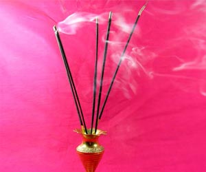 Incense Smoke Could Potentially Change Genetic Material Such as DNA, Cause Mutations Incense Smoke Could Potentially Change Genetic Material Such as DNA, Cause Mutations