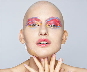 A Canadian Model Poses Gorgeously After Undergoing a Surgery For Jaw Cancer