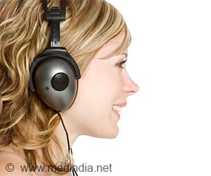  How Loud Music on Your Headphones Is Quietly Hurting Young Ears