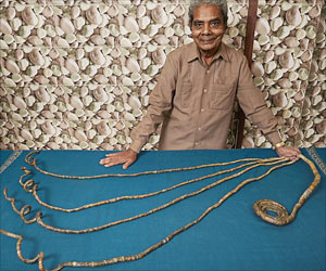 78-Year-Old Indian Sets Guinness World Records for Longest Fingernails on One Hand