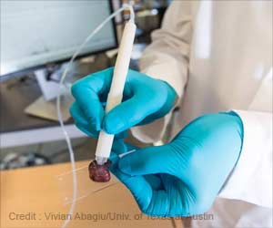 Biocompatible Pen to Detect Cancer During Surgery