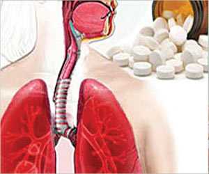 Smart Surgeon Robot `Da Vinci` Widely Used in England Helps Treat Lung Cancer Smart Surgeon Robot `Da Vinci` Widely Used in England Helps Treat Lung Cancer