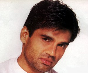 Bollywood Actor Suneil Shetty in Pink City for Bringing Cancer Awareness